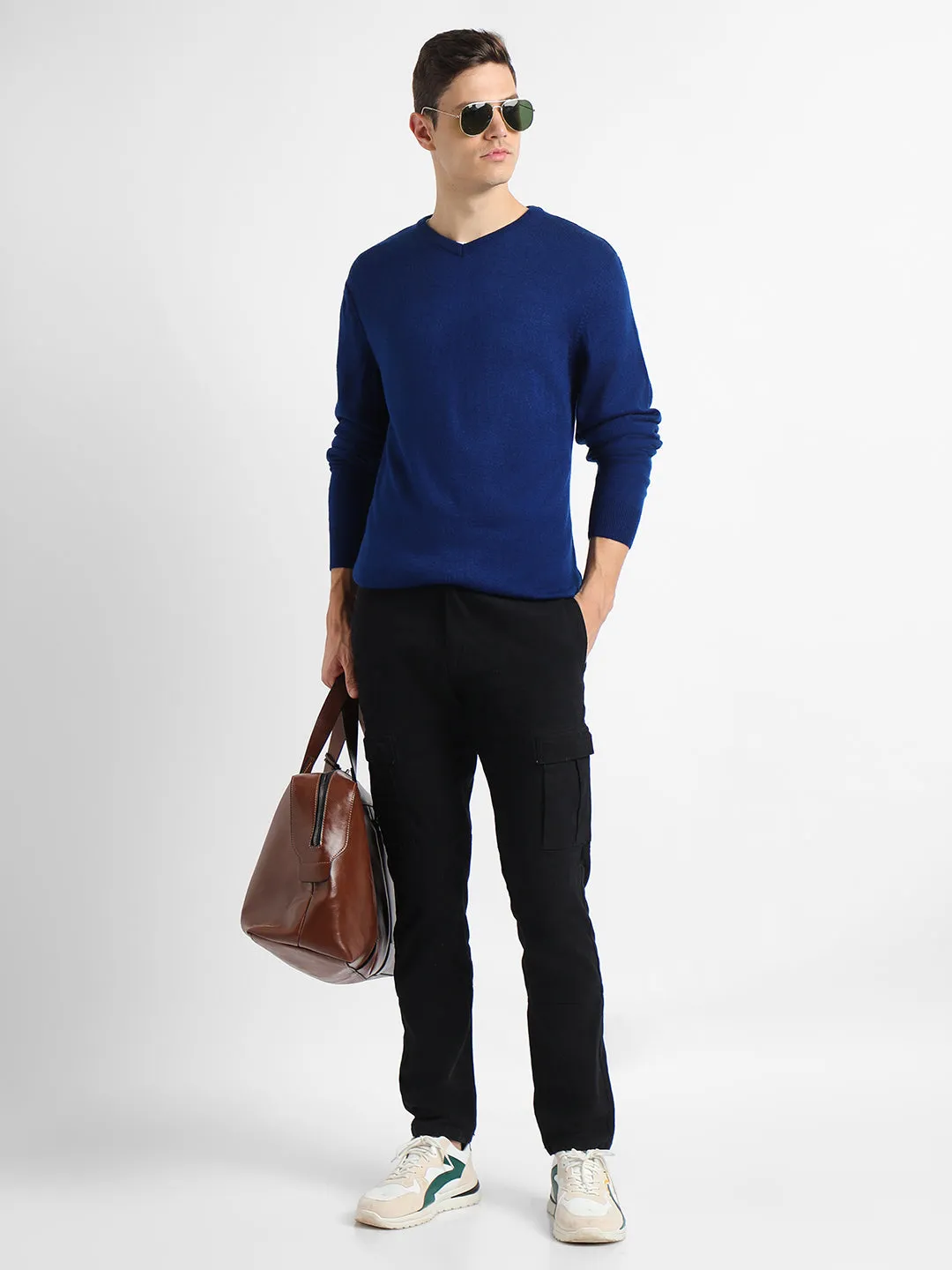 Men's Mid Blue Solid pullover Sweater