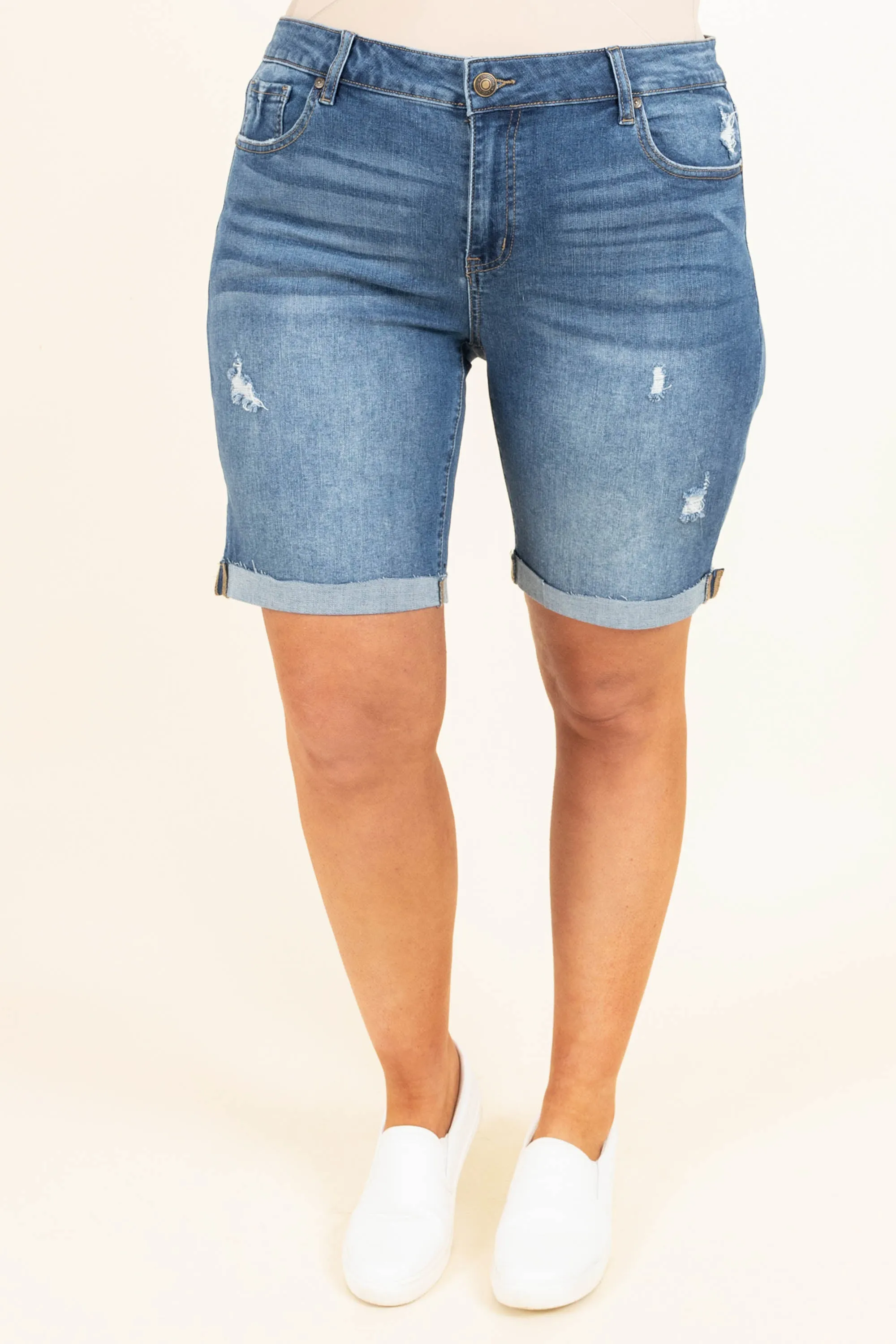 Weekend Away Shorts, Medium Wash